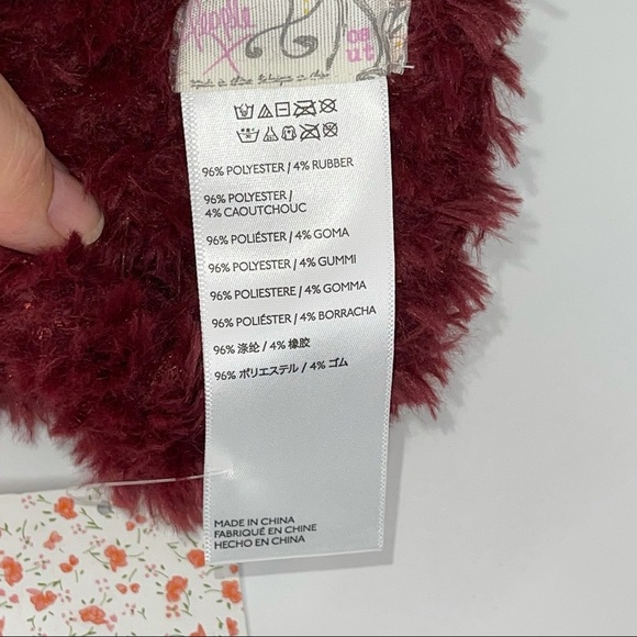 NWT Free People Head in the Clouds Fuzzy Beanie - Picture 6 of 10